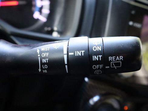 Used 2017 Toyota 4Runner SR5 AWD/4WD image 32