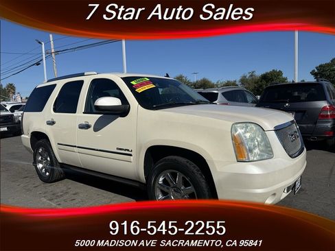 Used 2009 GMC Yukon Denali image 1