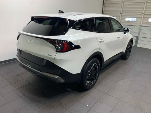 New 2026 Kia Sportage S image 3