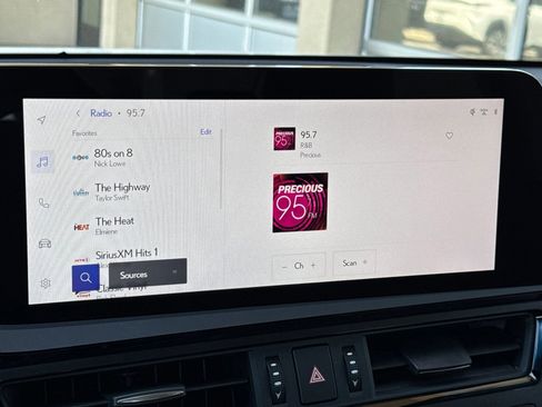 Certified 2025 Lexus ES 350 w/ Premium Package FWD image 20