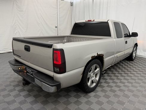 Used 2005 Chevrolet Silverado 1500 LS w/ Light Duty Power Package image 4