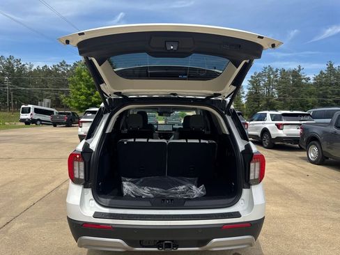 New 2026 Ford Explorer Platinum AWD/4WD image 24