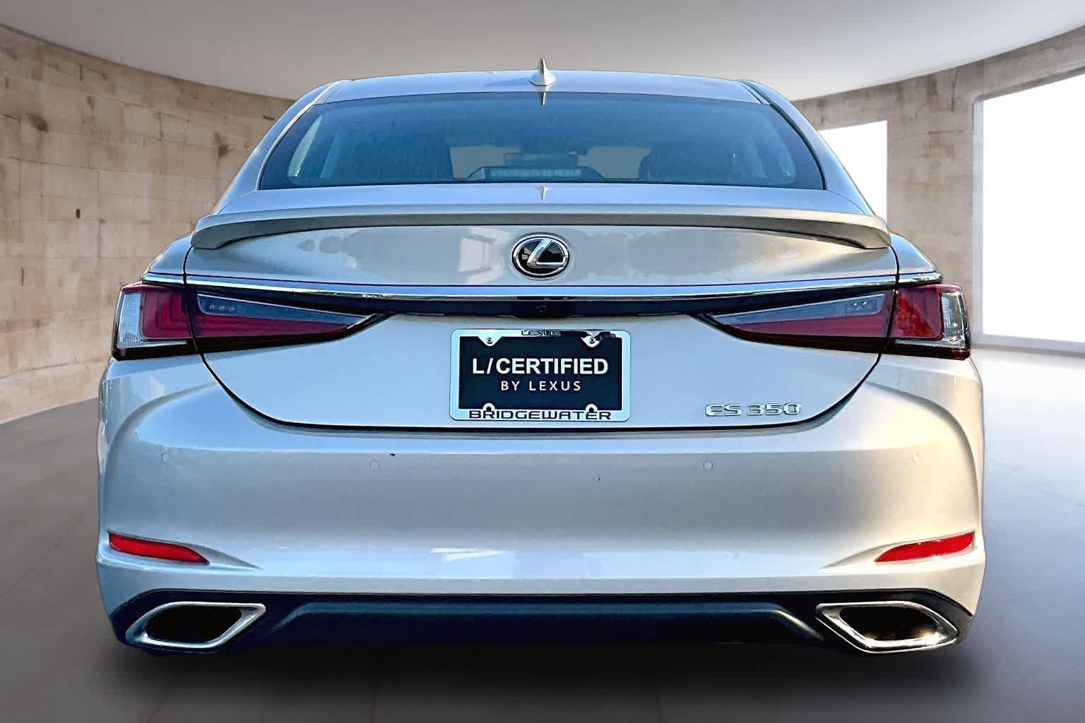Used 2024 Lexus ES 350 w/ Premium Package FWD image 6