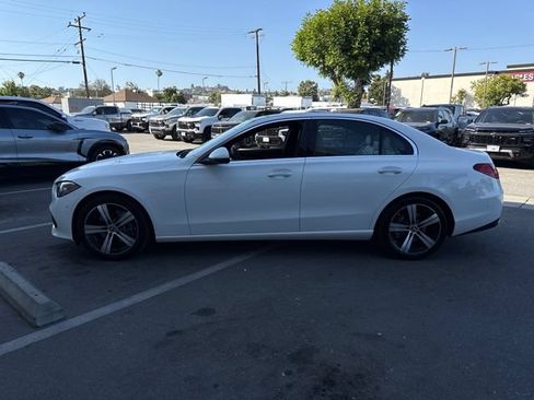 Used 2025 Mercedes-Benz C 300 4MATIC Sedan image 2