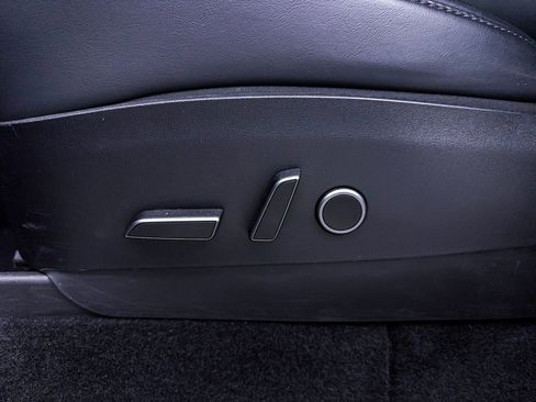 Used 2021 Tesla Model Y Performance image 19