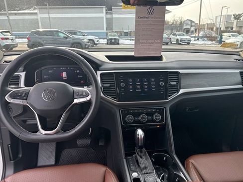 Certified 2023 Volkswagen Atlas SE w/ Panoramic Sunroof Package image 16