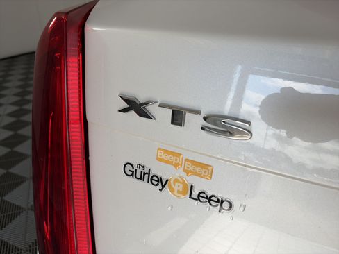 Used 2017 Cadillac XTS Luxury FWD image 15