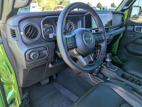 Used 2025 Jeep Wrangler Unlimited Rubicon 392 image 13