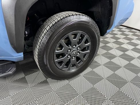 Used 2025 Toyota 4Runner SR5 image 34