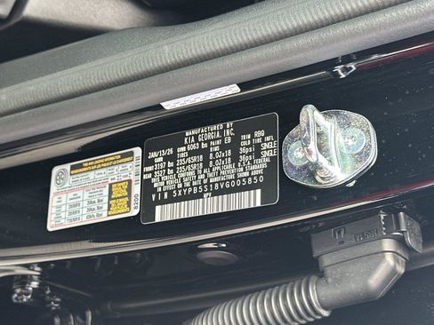 Used 2027 Kia Telluride LX FWD image 26