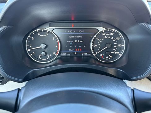 Used 2024 Nissan Altima 2.5 SV AWD/4WD image 23