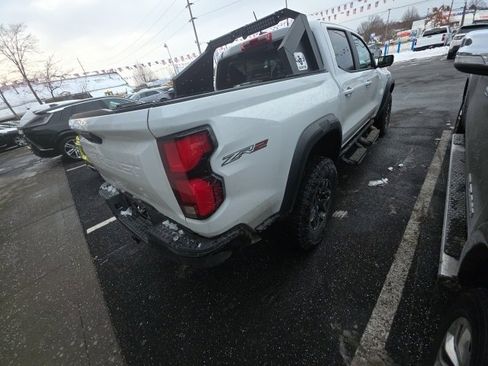 Certified 2024 Chevrolet Colorado ZR2 w/ ZR2 Convenience Package III image 4