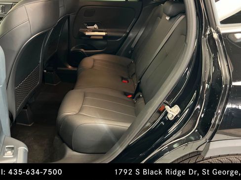 Certified 2025 Mercedes-Benz GLA 250 4MATIC image 21