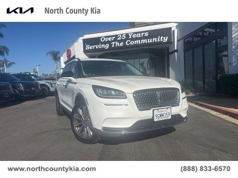 Used 2022 Lincoln Corsair Reserve w/ Elements Package FWD image 1