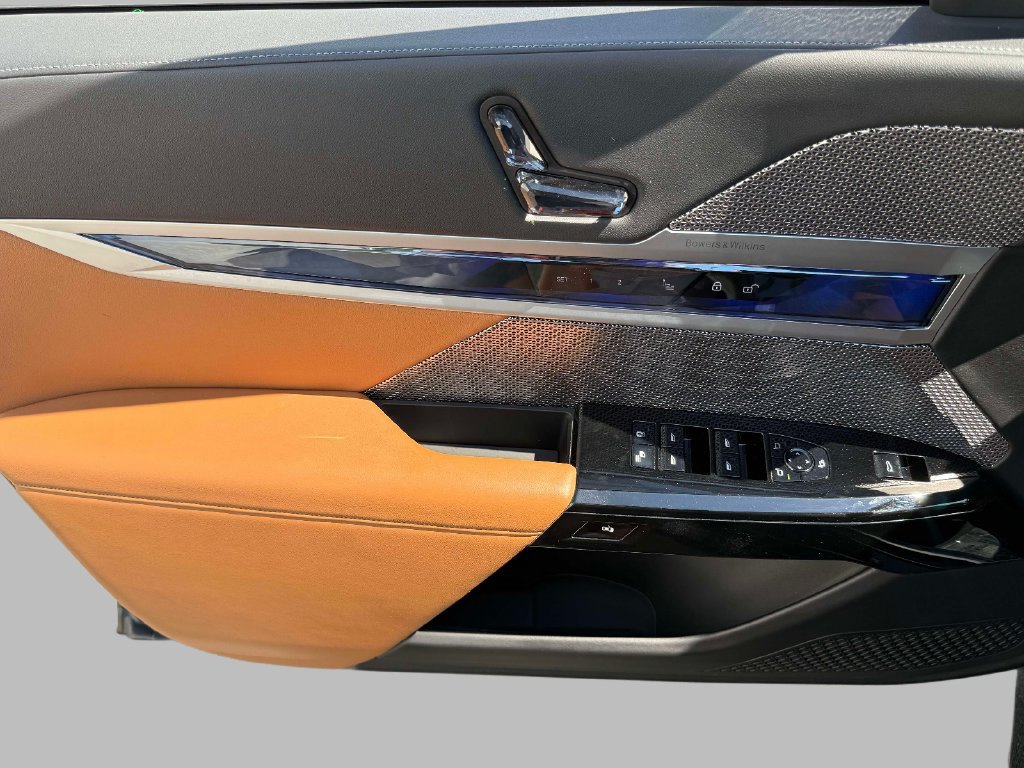 Used 2023 BMW 740i RWD image 20