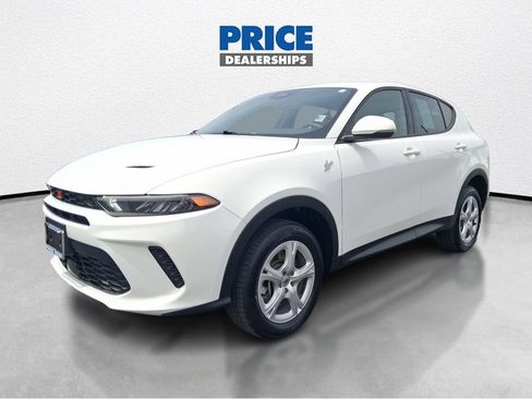Used 2024 Dodge Hornet GT AWD/4WD image 2