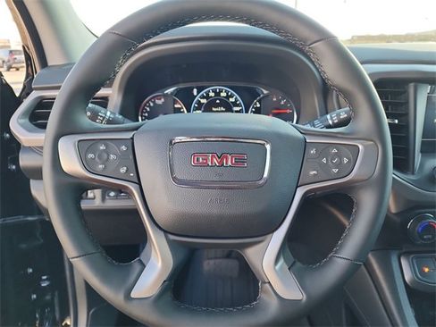 Used 2023 GMC Acadia AT4 w/ Technology Package image 18