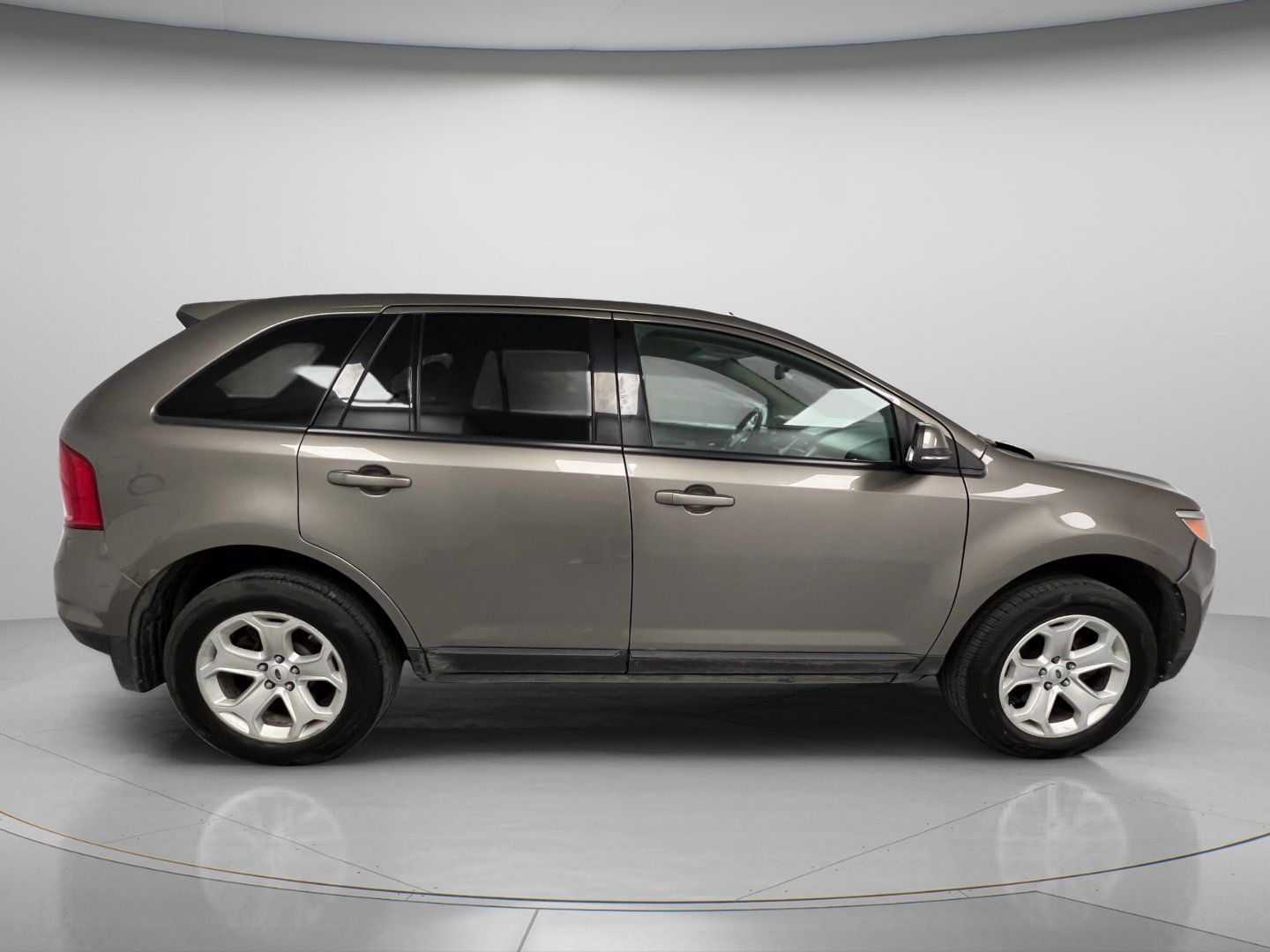 Used 2014 Ford Edge SEL w/ Equipment Group 205A AWD/4WD image 9