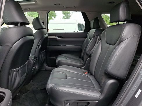Used 2022 Hyundai Palisade SEL w/ Premium Package AWD/4WD image 10
