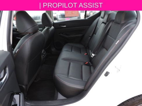 Certified 2023 Nissan Altima 2.0 SR FWD image 21