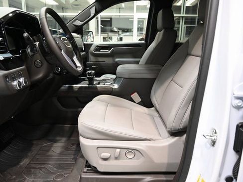 New 2026 GMC Sierra 1500 SLT w/ SLT Premium Plus Package image 12