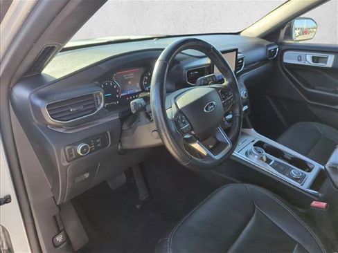Used 2020 Ford Explorer Limited image 13
