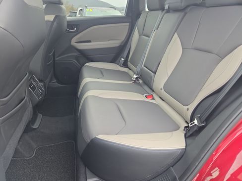 Used 2025 Subaru Forester Limited image 13