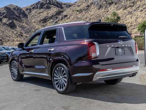 Used 2023 Hyundai Palisade Calligraphy FWD image 7