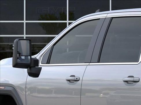 New 2025 GMC Sierra 2500 SLE w/ SLE Value Package; image 12