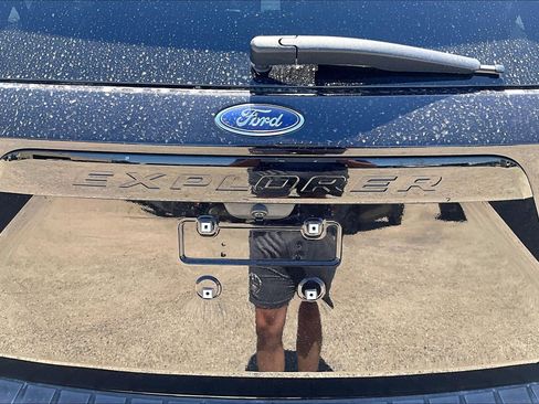 Used 2020 Ford Explorer ST w/ Premium Technology Package AWD/4WD image 33