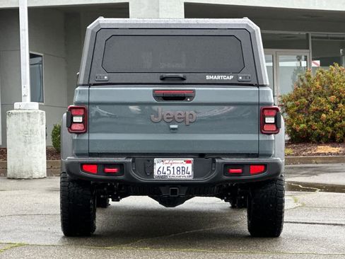 Used 2024 Jeep Gladiator Rubicon image 8