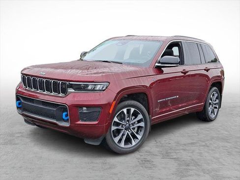 Certified 2024 Jeep Grand Cherokee Overland w/ Advanced Protech Group III image 1