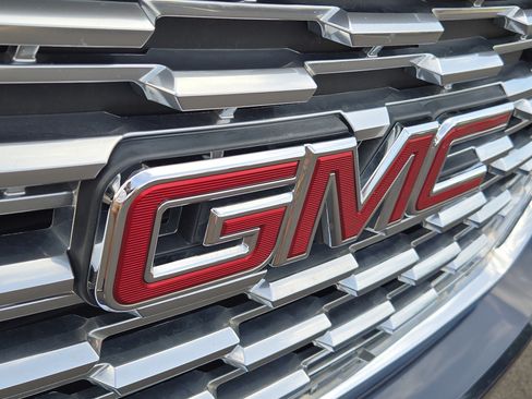 Used 2020 GMC Yukon Denali AWD/4WD image 6