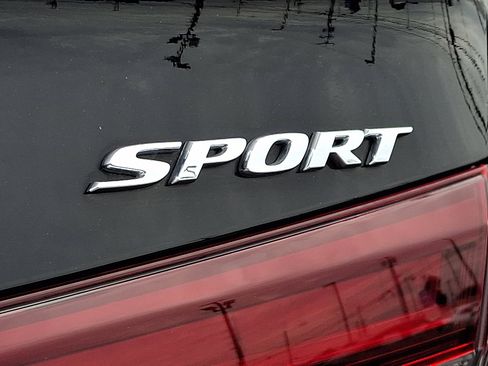 Certified 2025 Honda Civic Sport image 31