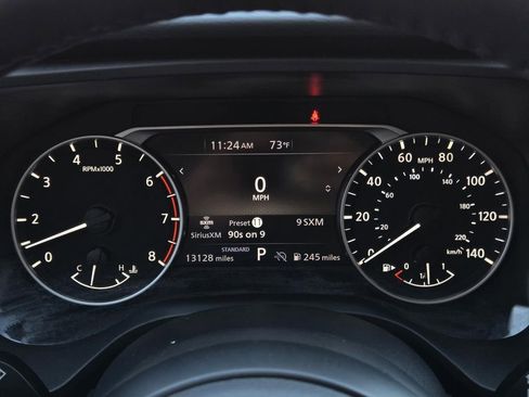 Used 2024 Nissan Rogue SV w/ SV Premium Package image 28