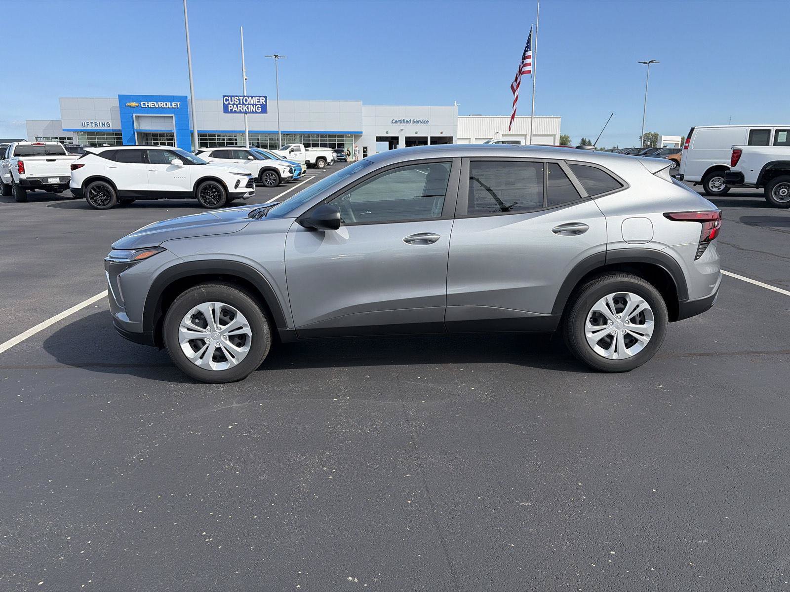 New 2026 Chevrolet Trax LS FWD image 7