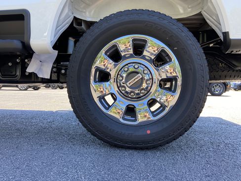 New 2025 Ford F250 Lariat w/ Lariat Ultimate Package image 6