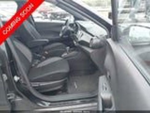 Used 2020 Nissan Kicks S FWD image 4