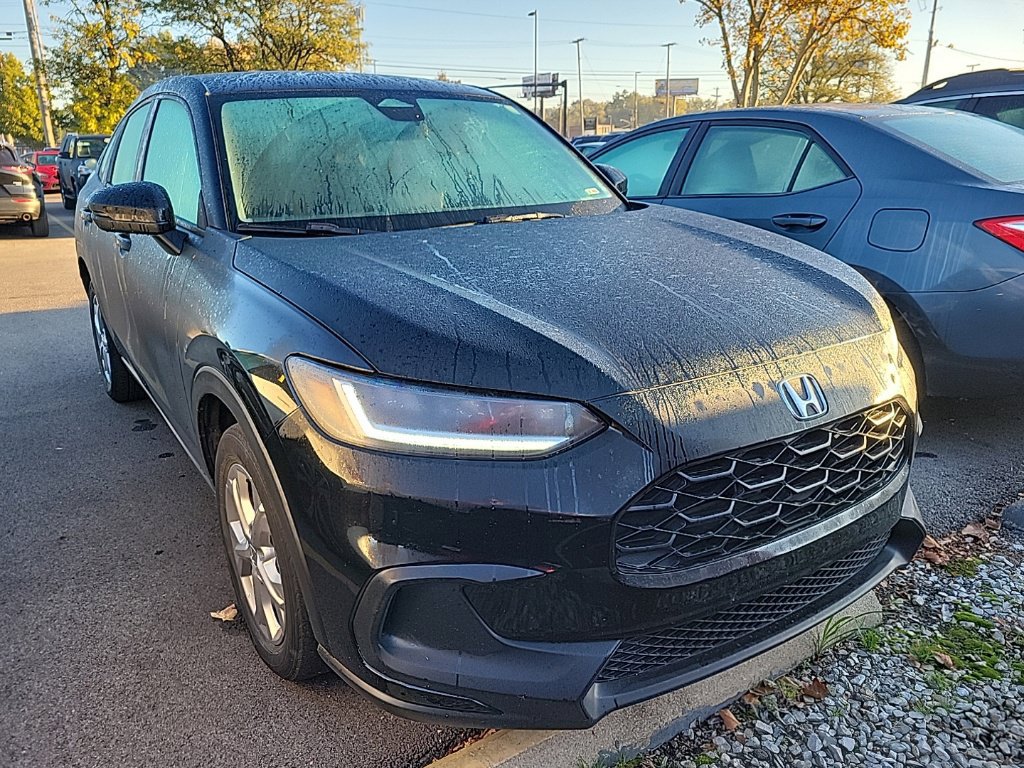 Used 2023 Honda HR-V LX image 3