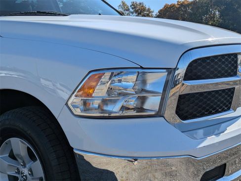 Used 2023 RAM 1500 Classic SLT w/ Trailer & Traction Group image 9