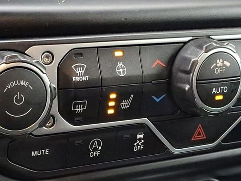 Certified 2022 Jeep Wrangler Unlimited Willys image 25