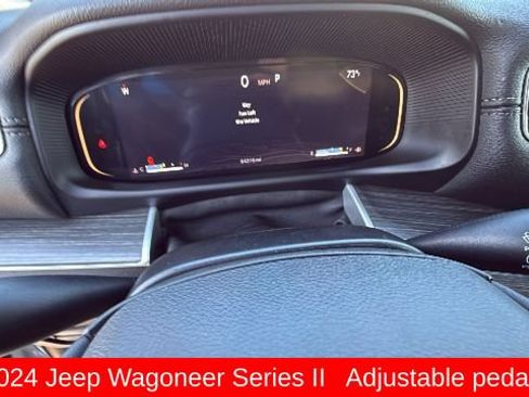 Used 2024 Jeep Wagoneer Series II w/ Flexible Seating Group AWD/4WD image 21