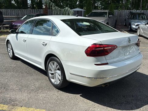 Used 2018 Volkswagen Passat 2.0T SE FWD image 7
