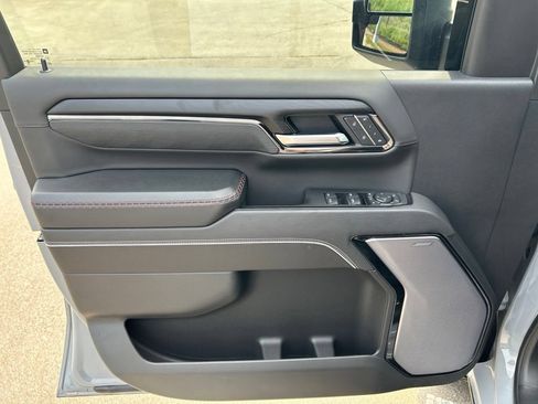 Used 2025 GMC Sierra 2500 AT4X w/ AT4X AEV Edition AWD/4WD image 14
