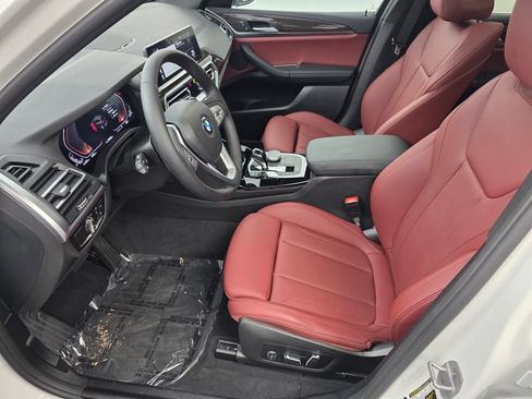 Used 2024 BMW X3 sDrive30i w/ Convenience Package RWD image 9