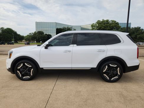 Used 2024 Kia Telluride S w/ S Sunroof Package AWD/4WD image 3