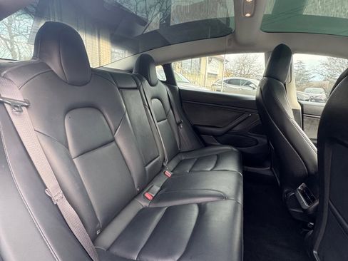 Used 2019 Tesla Model 3 Standard Range Plus image 12