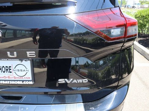Certified 2024 Nissan Rogue SV w/ SV Premium Package AWD/4WD image 36
