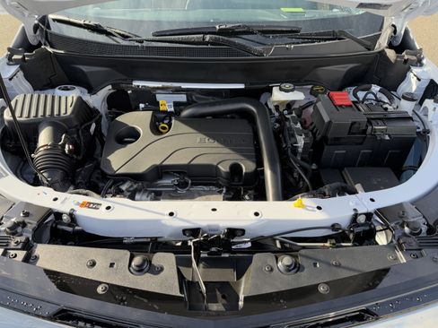 New 2026 Chevrolet Equinox ACTIV w/ Convenience Package III image 38