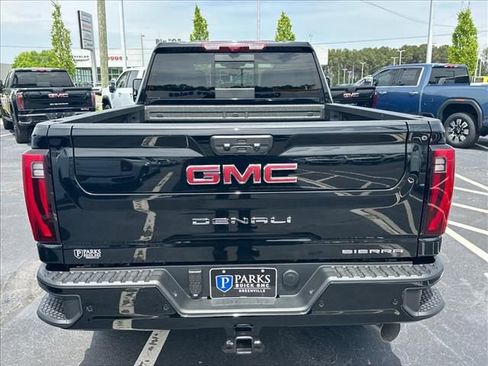 New 2026 GMC Sierra 2500 Denali w/ Denali Reserve Package AWD/4WD image 10